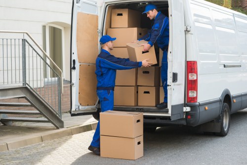 Removal van and storage facility for Watford moving services