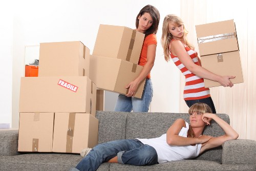 Flexible storage service supporting relocation and organization needs